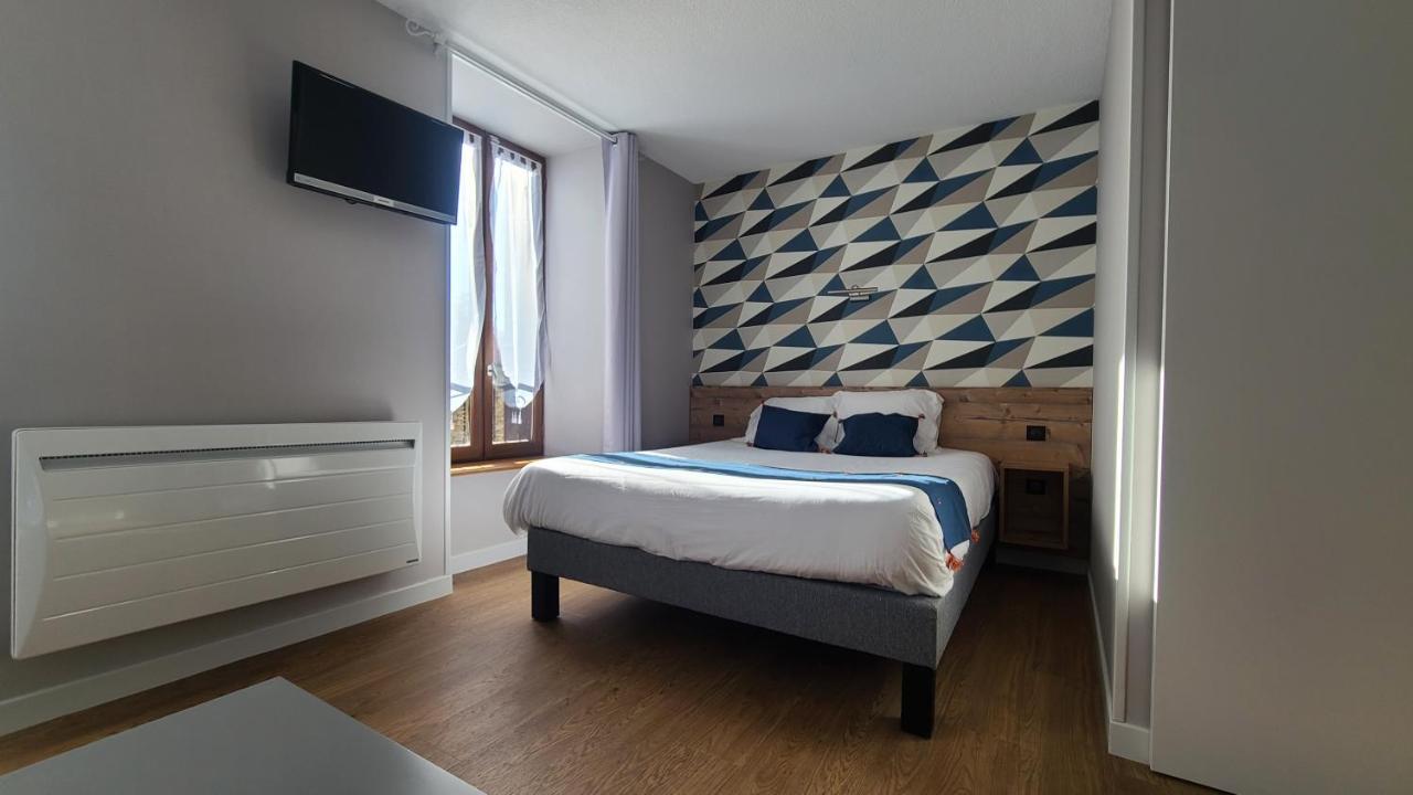 Logis Hotel Auberge De L'Allagnonette Saint-Poncy 외부 사진