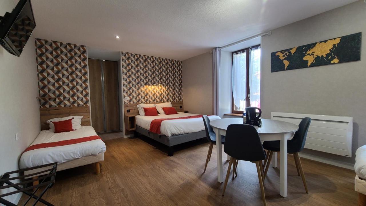 Logis Hotel Auberge De L'Allagnonette Saint-Poncy 외부 사진