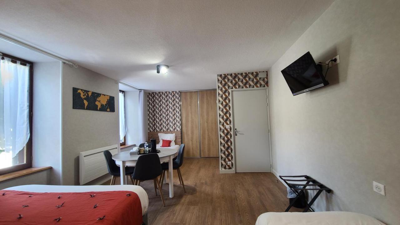 Logis Hotel Auberge De L'Allagnonette Saint-Poncy 외부 사진