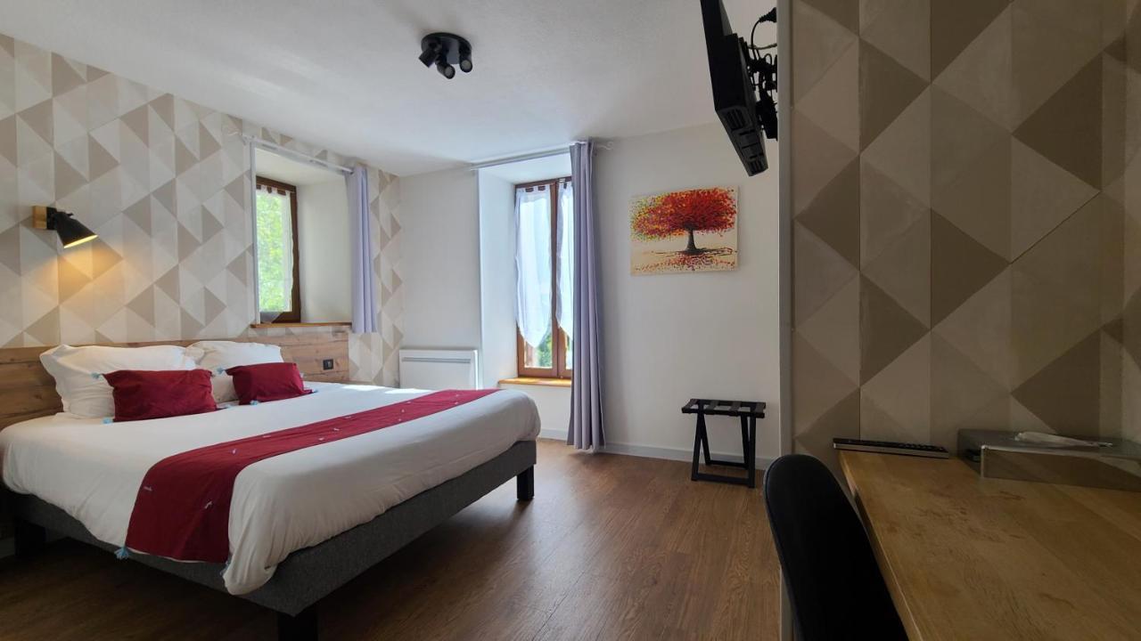 Logis Hotel Auberge De L'Allagnonette Saint-Poncy 외부 사진