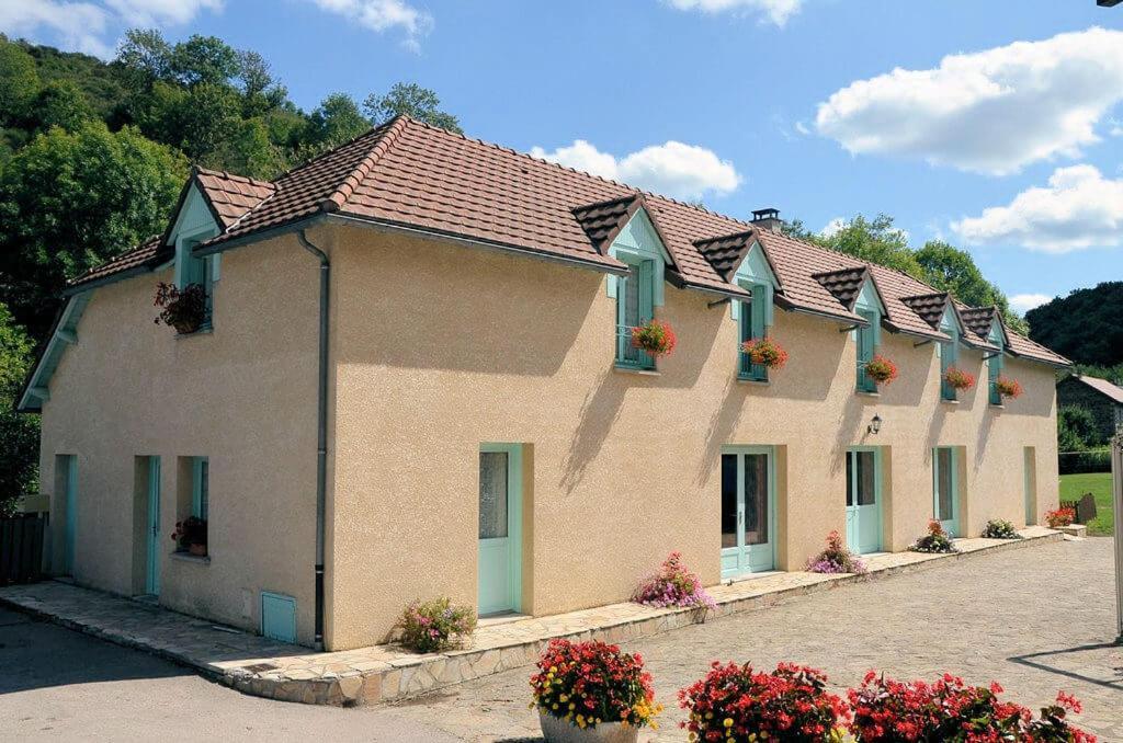 Logis Hotel Auberge De L'Allagnonette Saint-Poncy 외부 사진